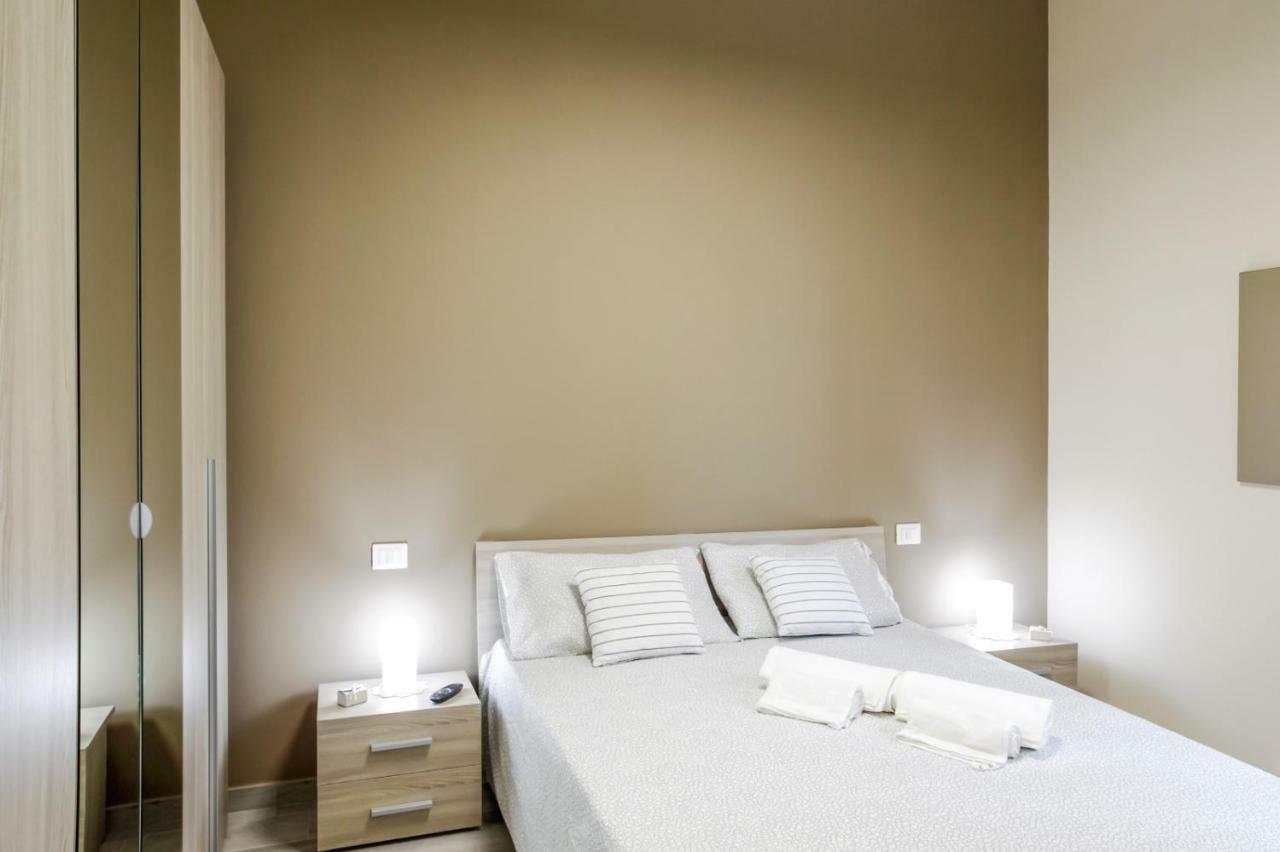 Bari Centrale Railway Station Apartment Luaran gambar