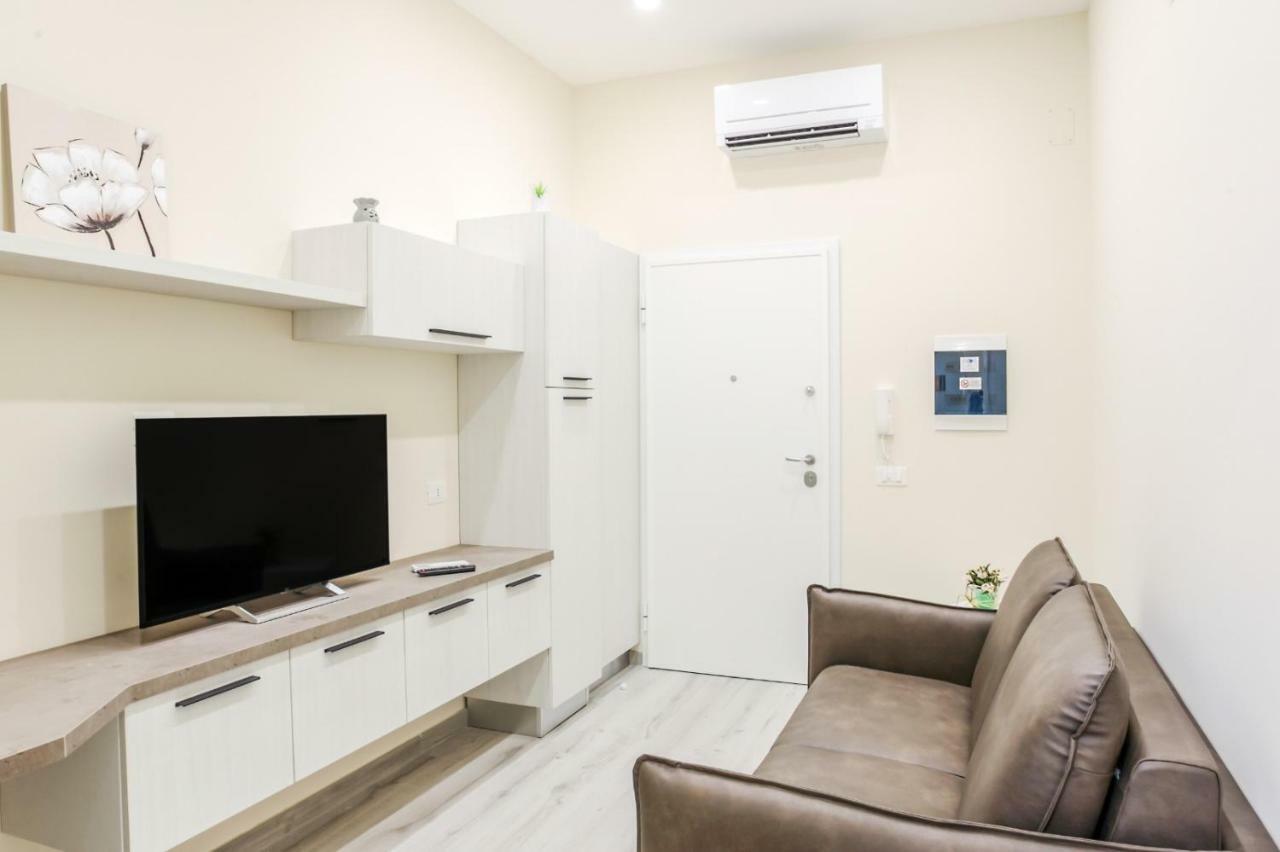 Bari Centrale Railway Station Apartment Luaran gambar