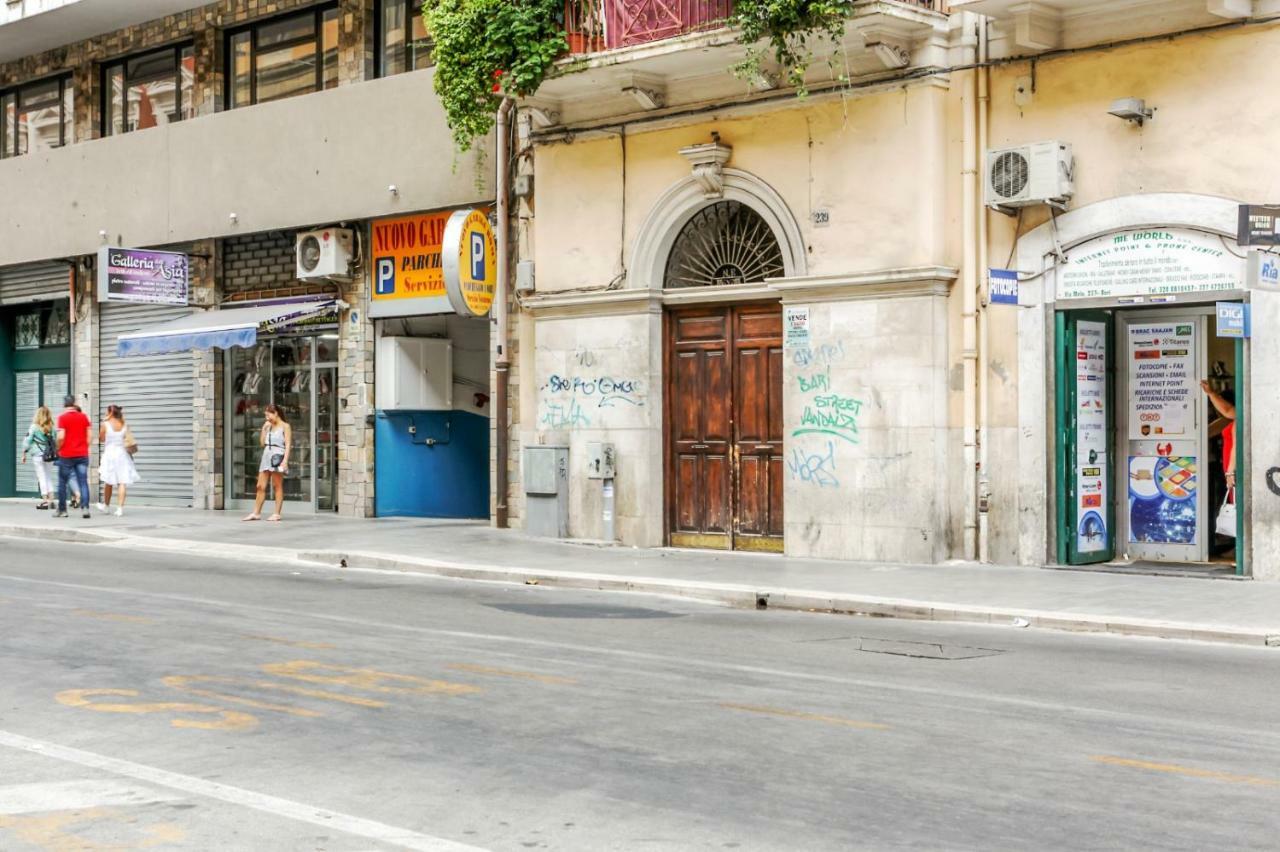 Bari Centrale Railway Station Apartment Luaran gambar