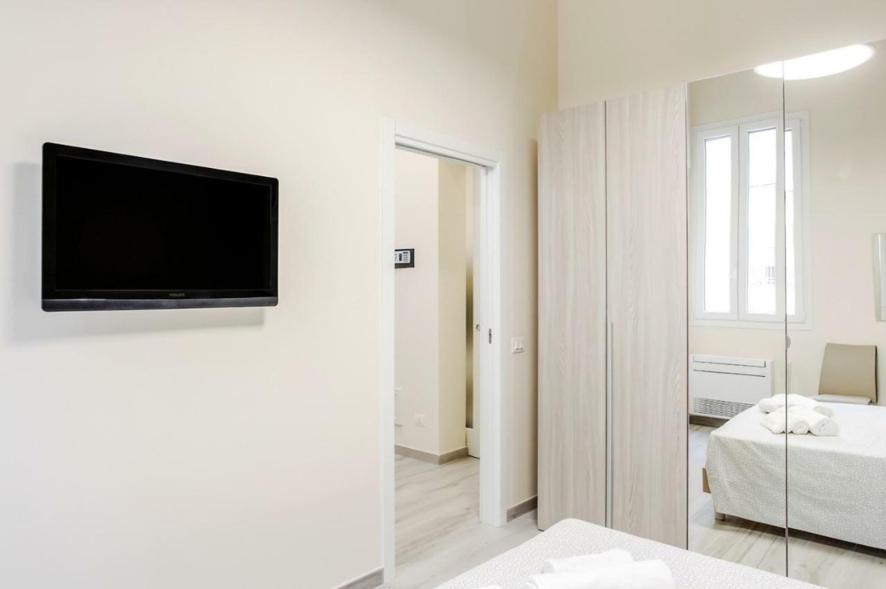 Bari Centrale Railway Station Apartment Luaran gambar