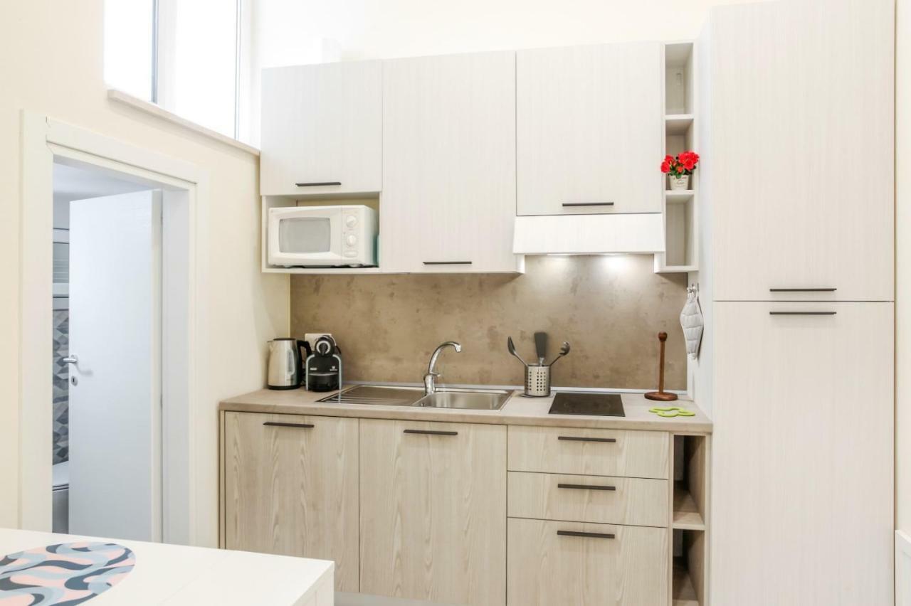 Bari Centrale Railway Station Apartment Luaran gambar