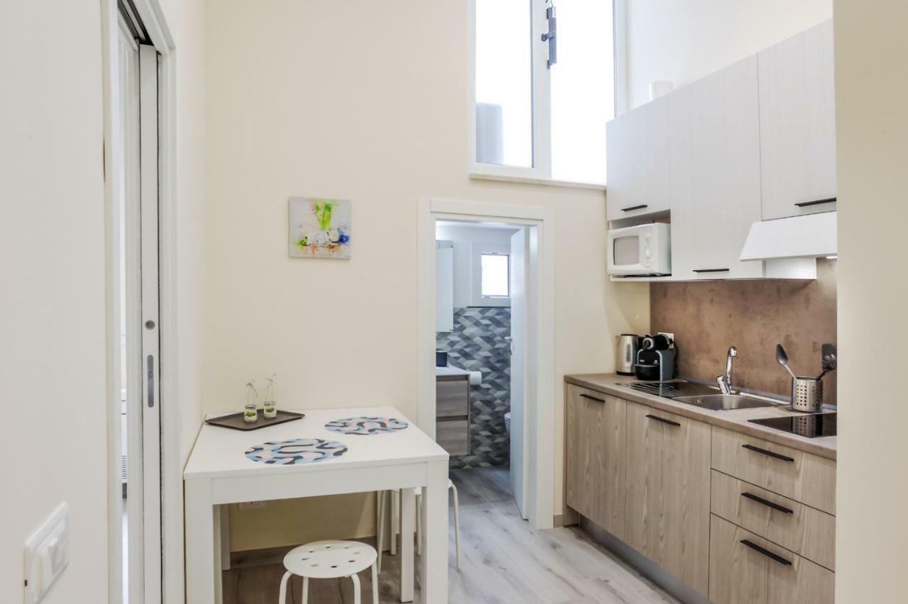 Bari Centrale Railway Station Apartment Luaran gambar